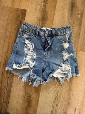 Holister Distressed Light Blue Denim Women’s Shorts Sz 0
